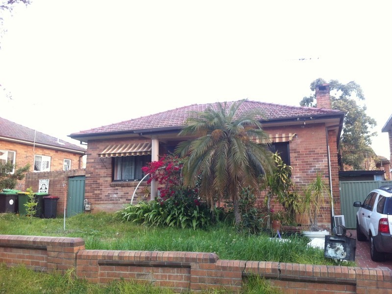 Front 3 Milton St, Bankstown NSW 2200