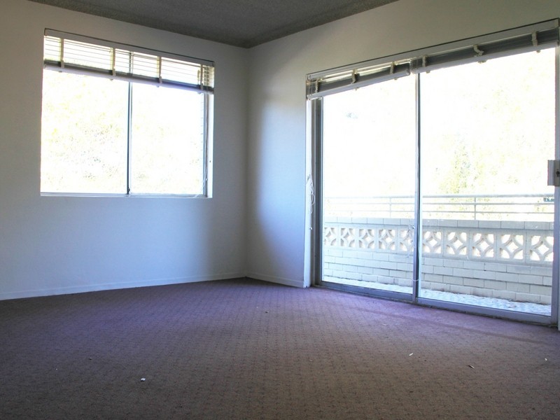 62 Fourth Ave, Campsie NSW 2194