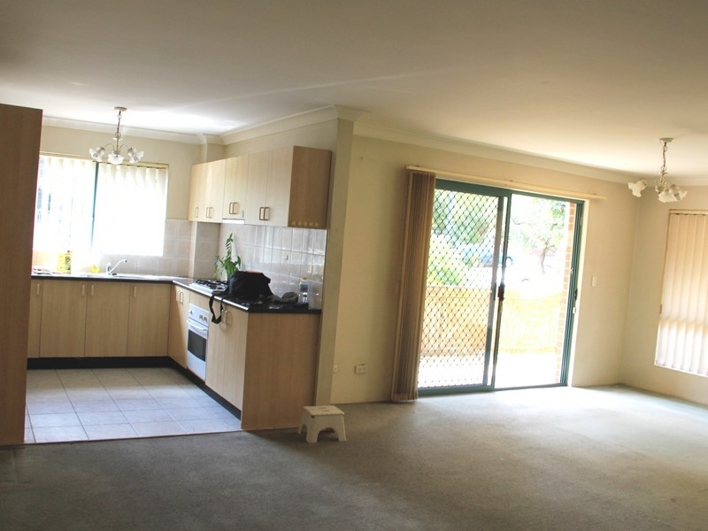 31 Loftus St, Campsie NSW 2194