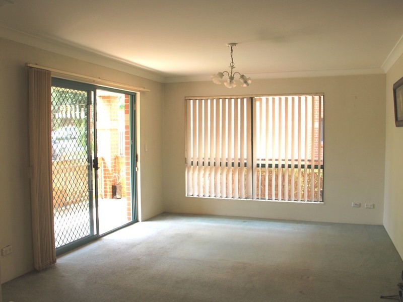 31 Loftus St, Campsie NSW 2194