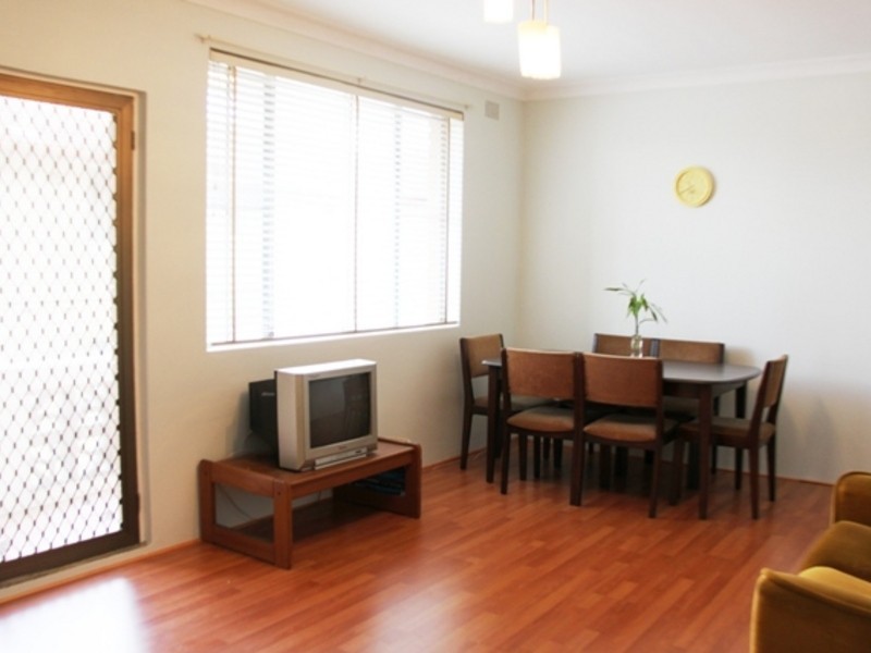 2/25 Fourth Ave, Campsie NSW 2194