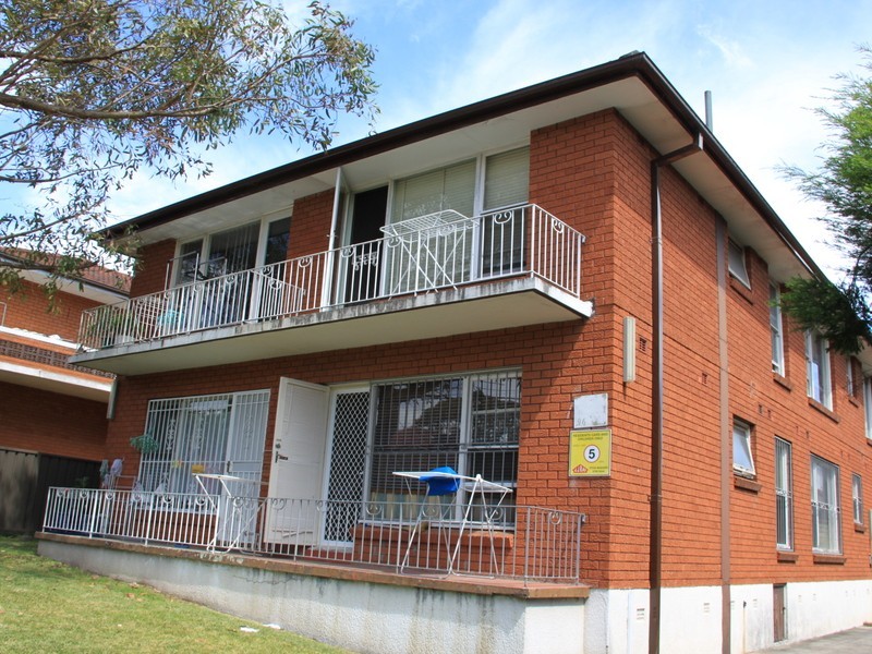 96 Duke St, Campsie NSW 2194