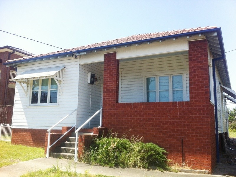 297  Stacey St, Bankstown NSW 2200