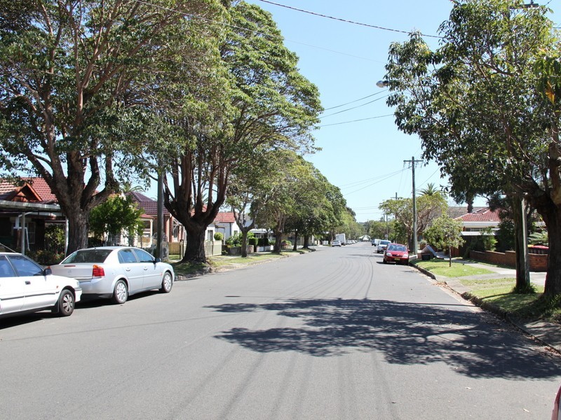 13 Fourth Ave, Campsie NSW 2194