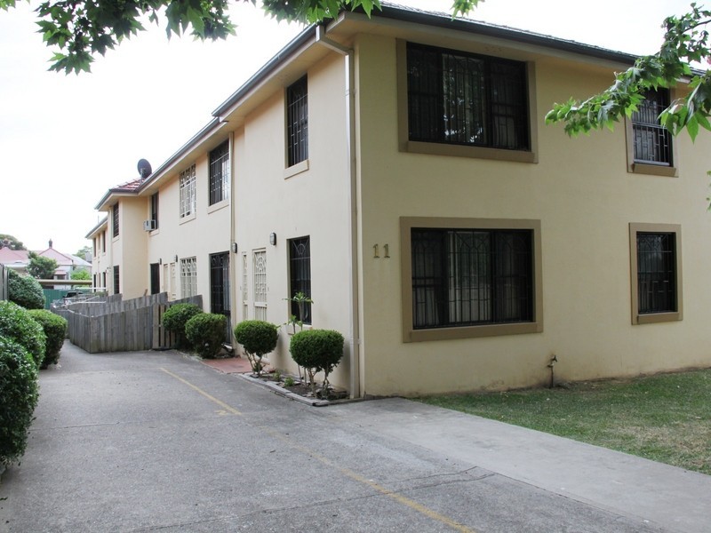 6/11 Hill Street, Campsie NSW 2194