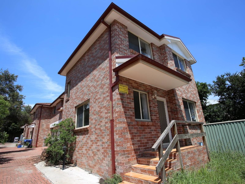 1/56 McKern Street, Campsie NSW 2194