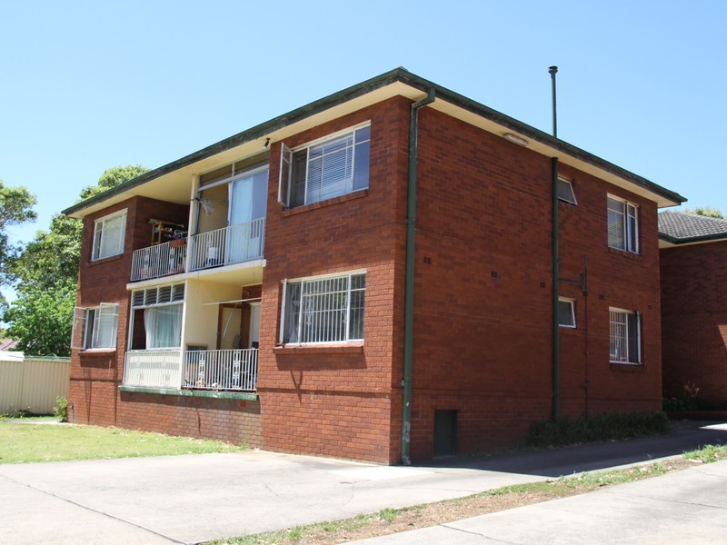 4/65 Ninth Ave, Campsie NSW 2194