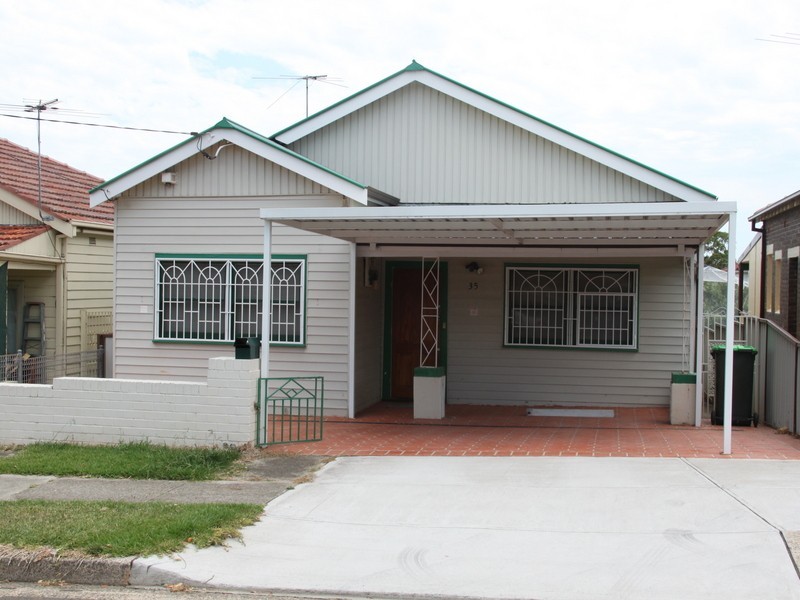 35 VIKING ST, Campsie NSW 2194