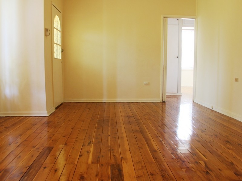 29 Hugh Ave, Peakhurst NSW 2210