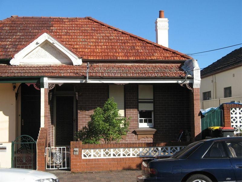 10 Cecilia St, Marrickville NSW 2204