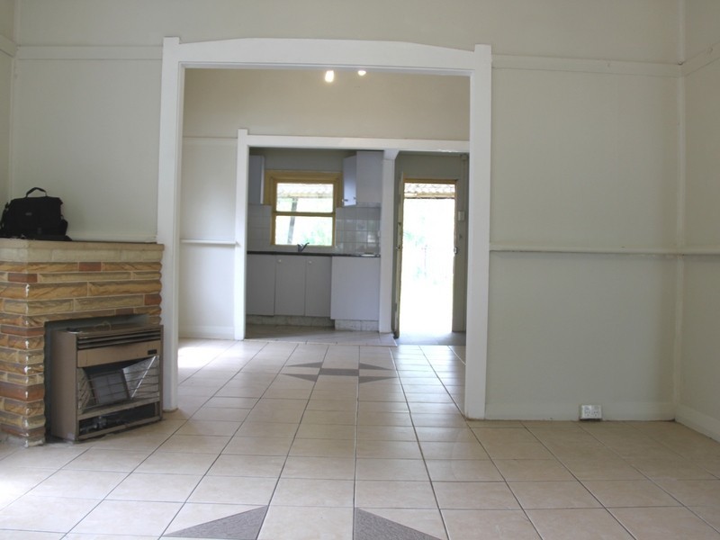 133 Brighton Ave, Campsie NSW 2194