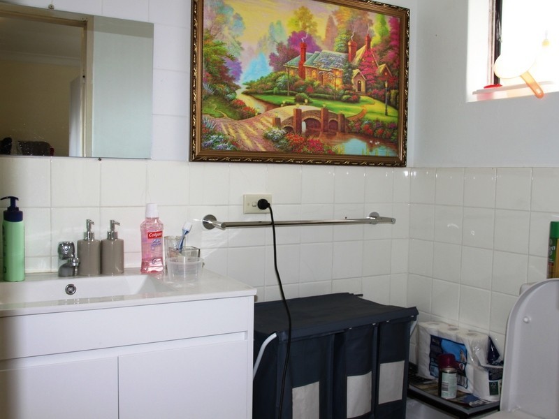 8/25 Sixth Ave, Campsie NSW 2194