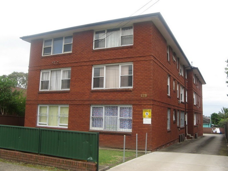 1/129 Evaline Street, Campsie NSW 2194