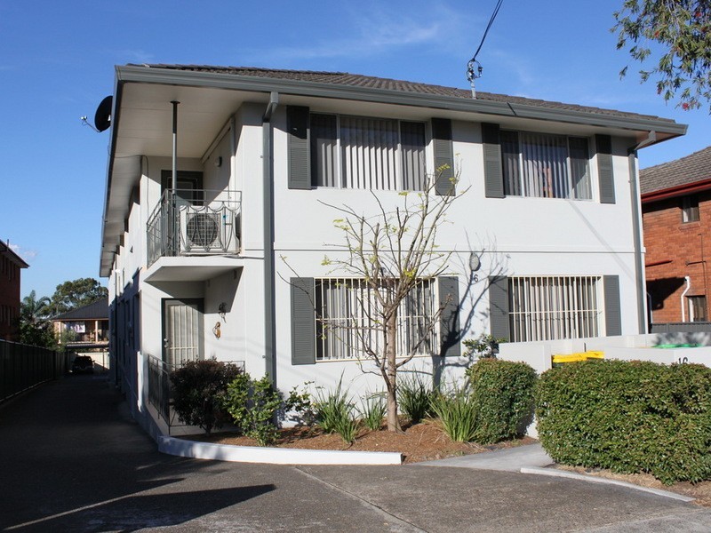 10/16 Northcote Street, Canterbury NSW 2193