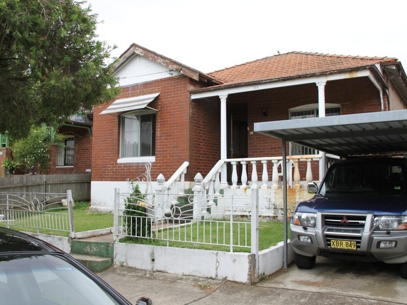 21 Hampden Road, Lakemba NSW 2195