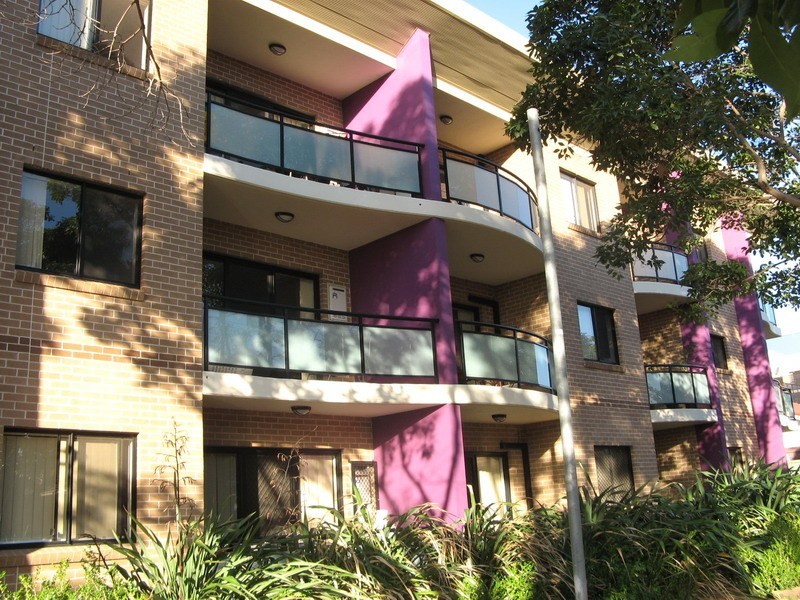 54/8 EIGHTH AVE, Campsie NSW 2194