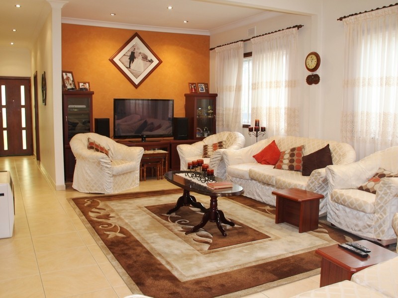 36 Clissold Pde, Campsie NSW 2194