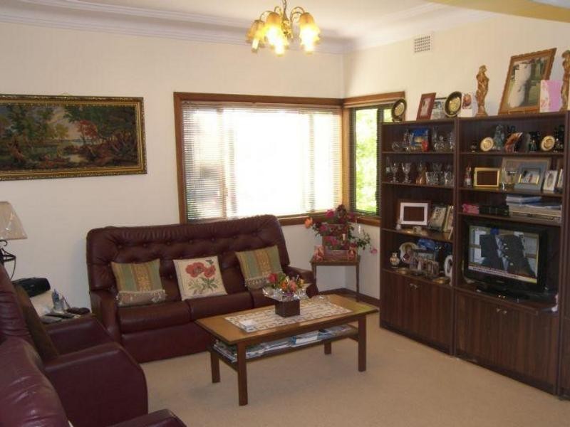 29 Kingsgrove Rd, Belmore NSW 2192