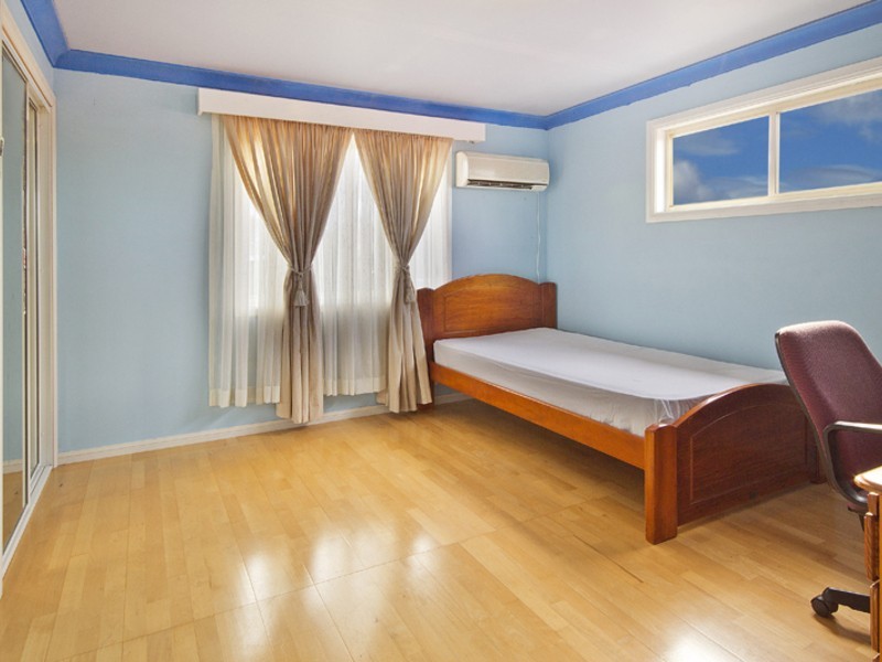 5 Faux St, Wiley Park NSW 2195