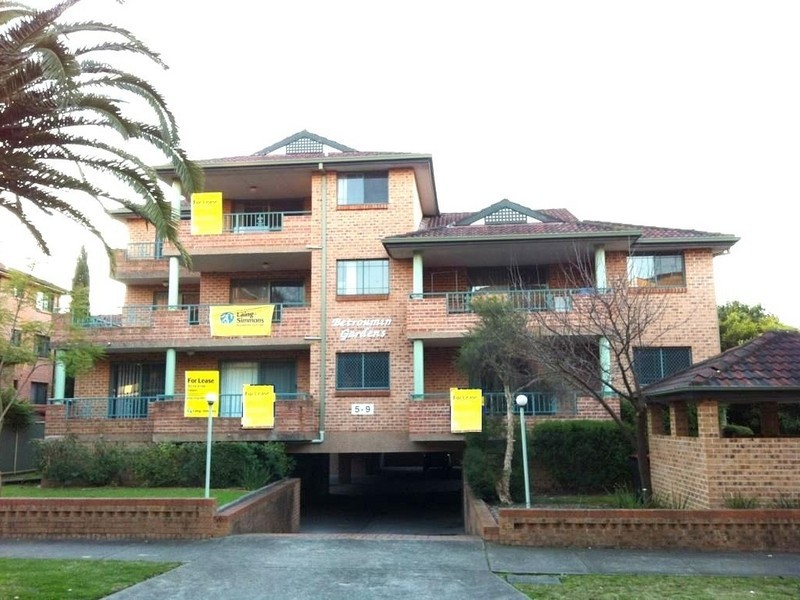 2/5 Eigth Ave, Campsie NSW 2194
