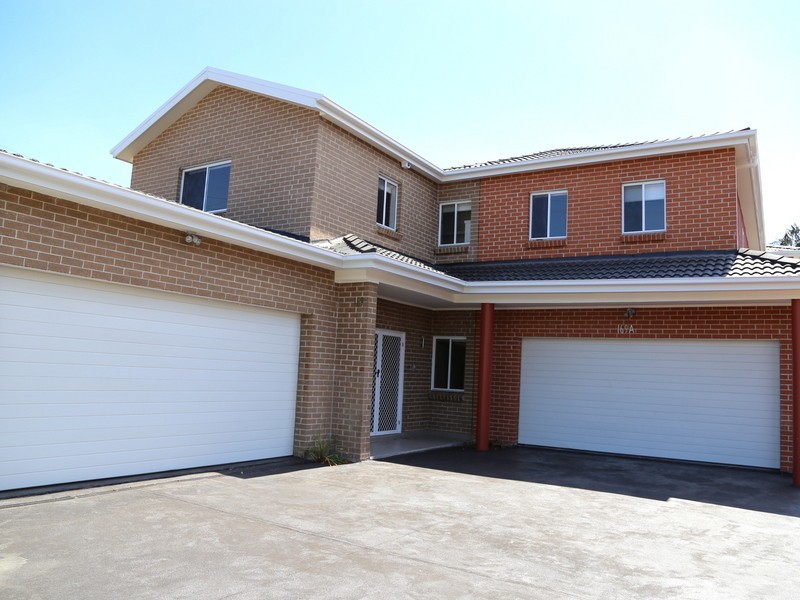 169 Belmore Rd, Peakhurst NSW 2210