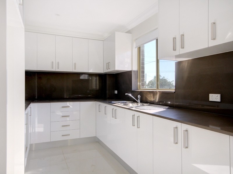16 Nicholas Ave, Campsie NSW 2194