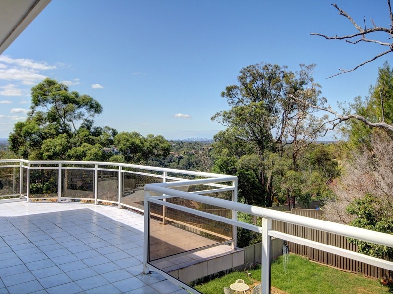 5 Palmer Close, Illawong NSW 2234