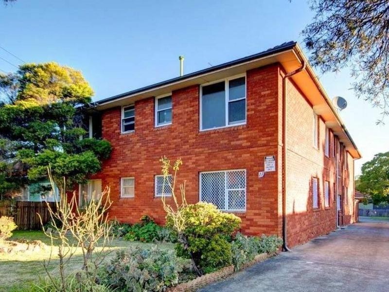 11 Ferguson Ave, Wiley Park NSW 2195