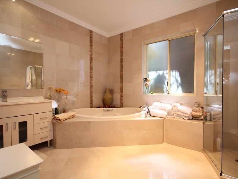 11 Allawah Ave, Carss Park NSW 2221