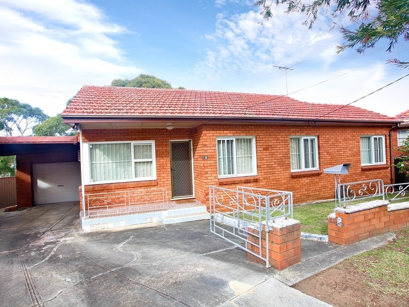 9 Chalford Ave, Canterbury NSW 2193