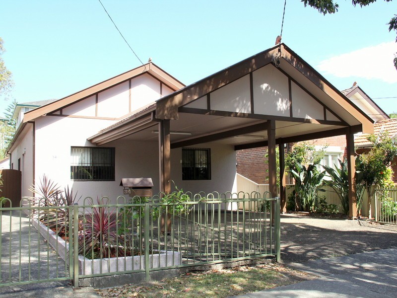 34 Second Ave, Campsie NSW 2194