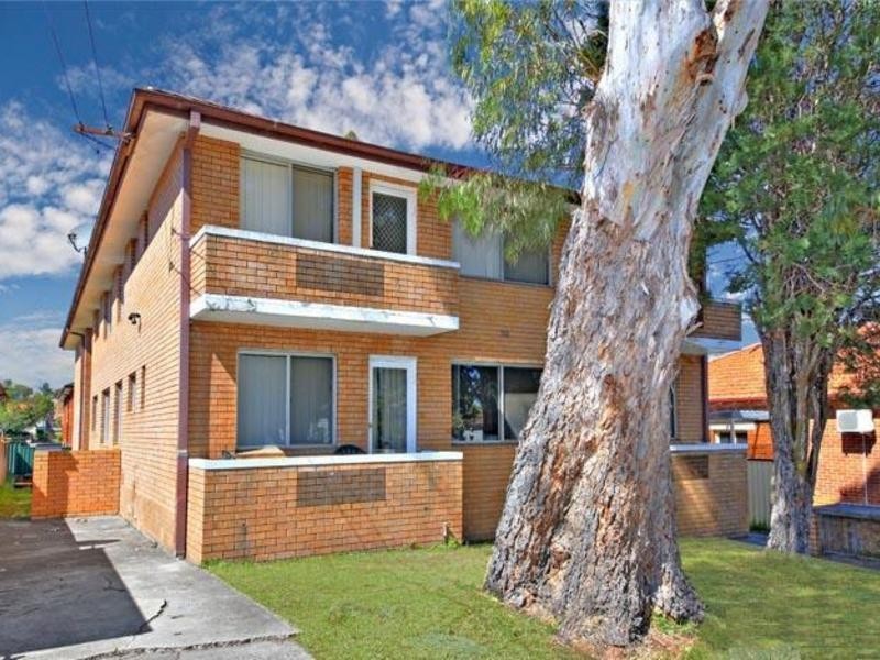 86 Knox St, Belmore NSW 2192