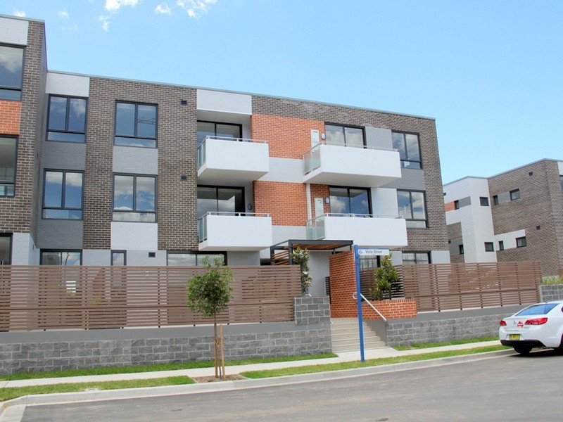 2/8  Victa Street, Clemton Park NSW 2206