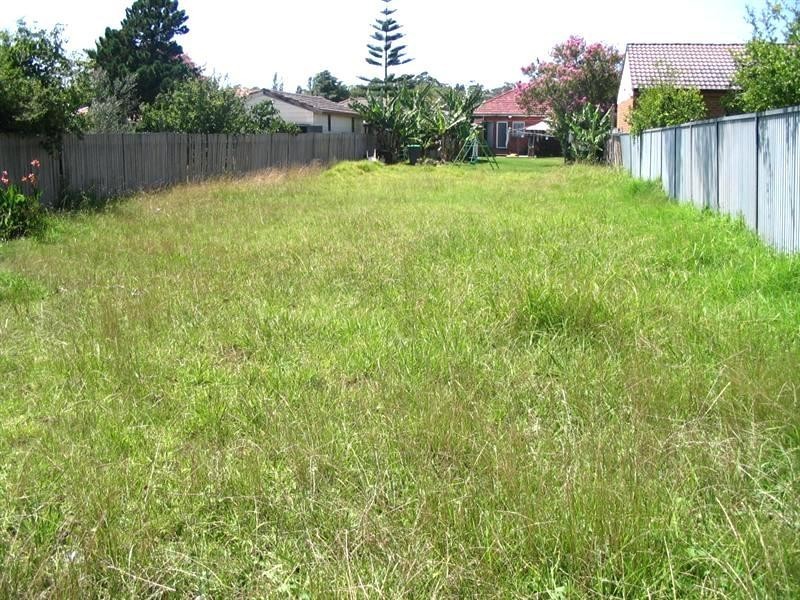 28 Koala Rd, Greenacre NSW 2190