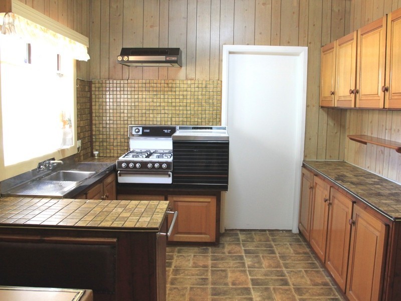 2a Thorncraft Prd, Campsie NSW 2194