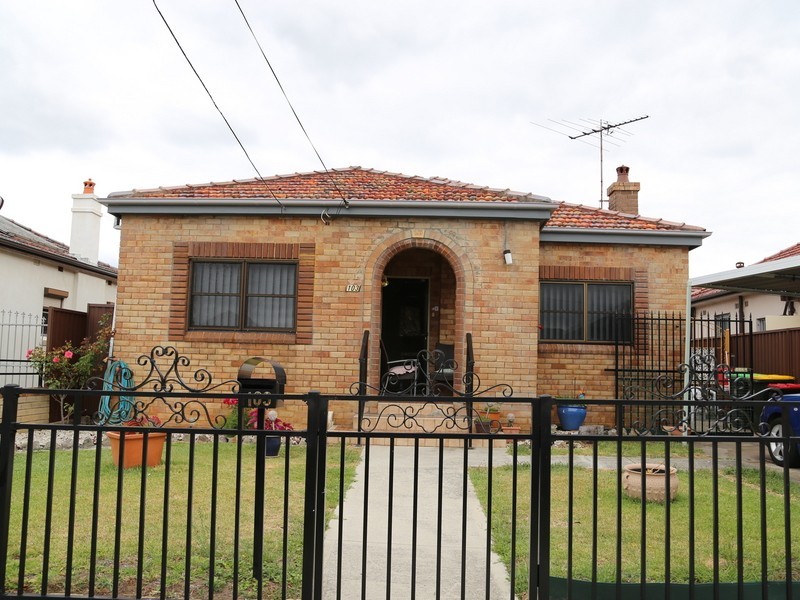 103 Chapel Street, Kingsgrove NSW 2208