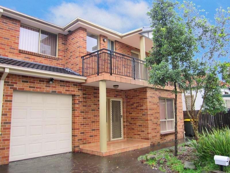11B First Ave, Campsie NSW 2194