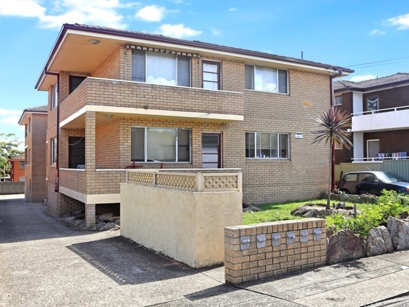 55 Yangoora Rd, Belmore NSW 2192