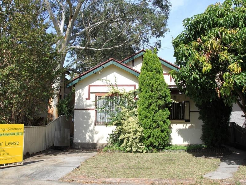 22 Seventh Ave, Campsie NSW 2194