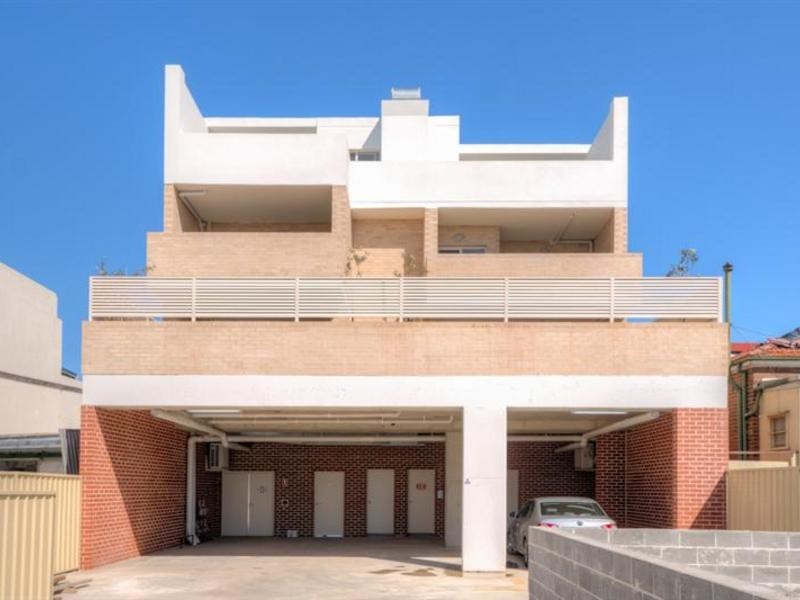 341  Canterbury Rd, Campsie NSW 2194