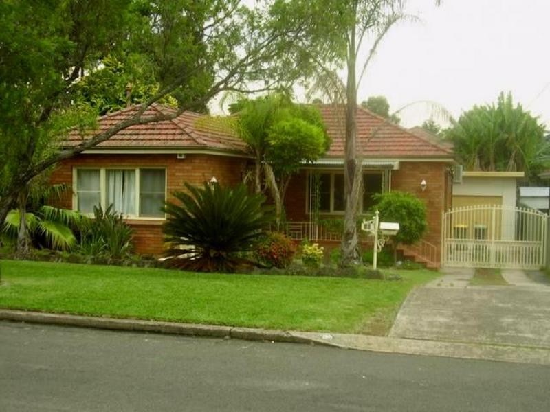 39 Lauma Ave, Greenacre NSW 2190