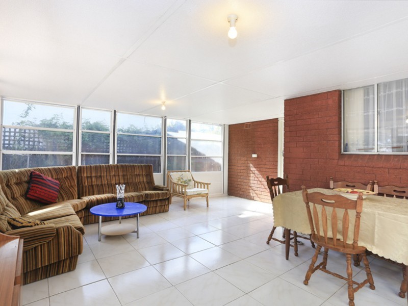 9 Toby Crescent, Panania NSW 2213