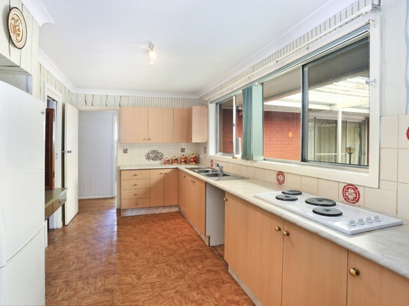 9 Toby Crescent, Panania NSW 2213