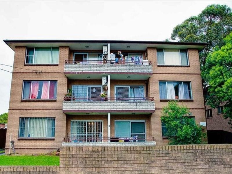2 Fifth Ave, Campsie NSW 2194