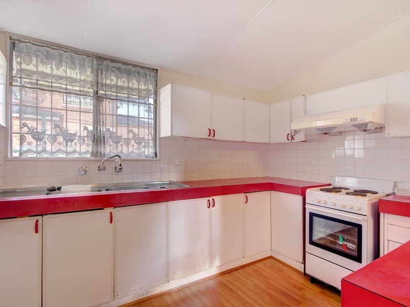 126 Ninth Ave, Campsie NSW 2194