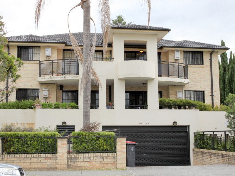 5/35-37 Browning Street, Campsie NSW 2194