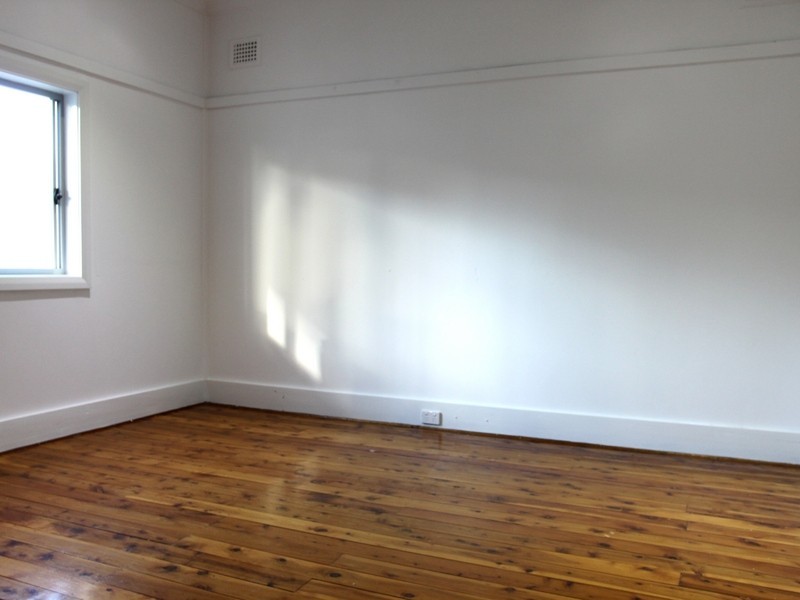 116 Old Kent Rd, Greenacre NSW 2190