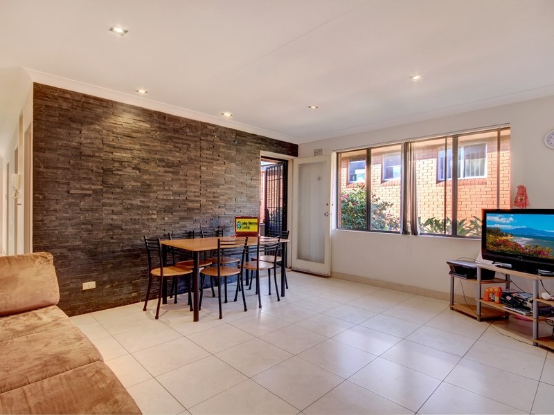 79 Knox St, Belmore NSW 2192