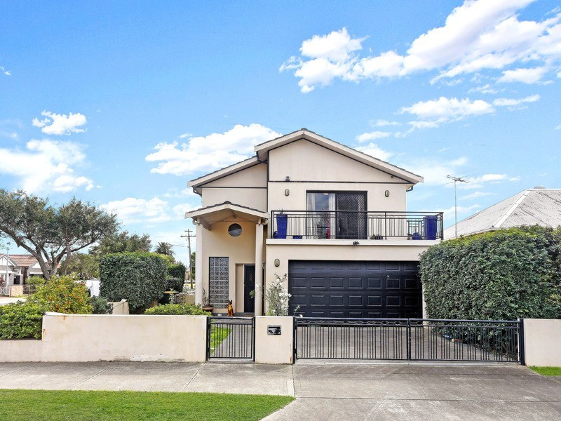 2 Adam street, Campsie NSW 2194