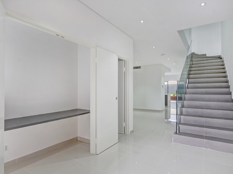 27 Tracey St, Revesby NSW 2212